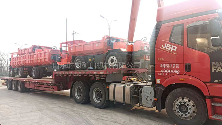贵州某矿订购的一车载重5吨、8吨、10吨矿用四不像发货
